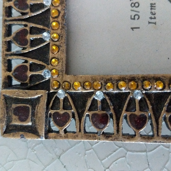 Small metal picture frame with golden stones. Glass/picture size 1 5/8" x 1 5/8" - Picture 2 of 9